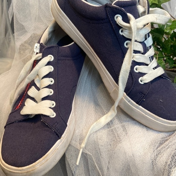 Tommy Hilfiger Sneakers Shoe 💕🛥 - Picture 7 of 8